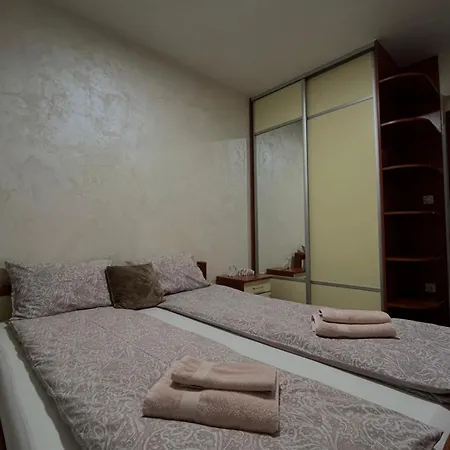 Basic Apartment *